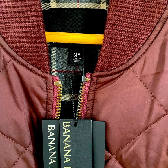 NWT Banana Republic Quilted sleeveless vest size small - Picture 2 of 7